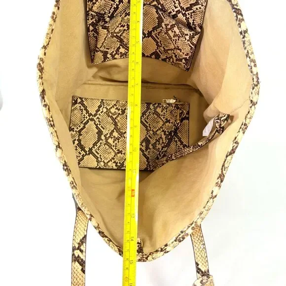 Steve Madden Tote Natural Tan Woven Straw Snakeskin Trim Bonus Pouch - Picture 10 of 12